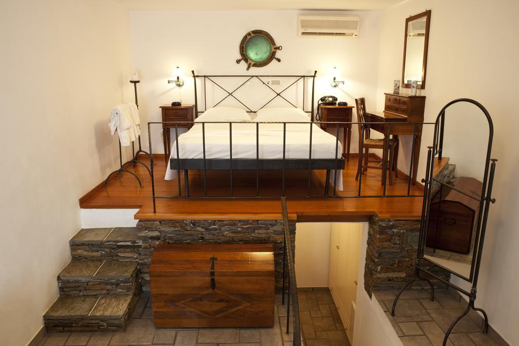 Alexandros Hotel Platis Gialos  Bagian luar foto